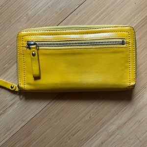 💛 Ziparound walllet